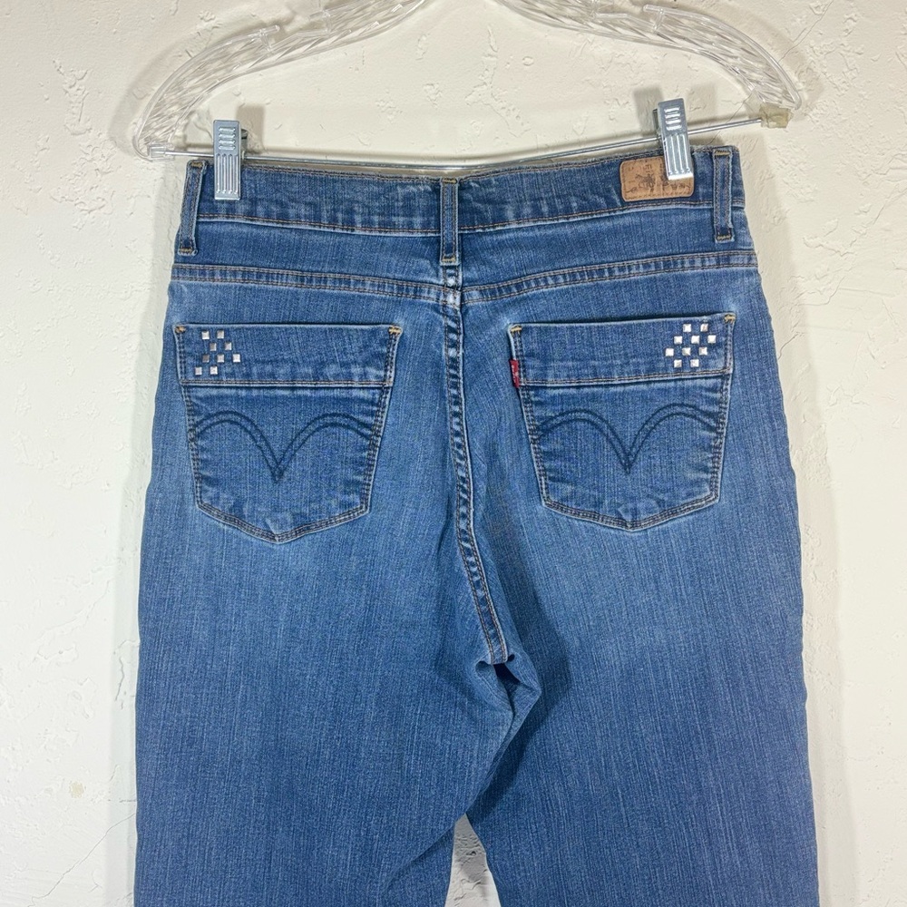 Levi's Classic Straight Leg Denim Jeans - Picture 4 of 5